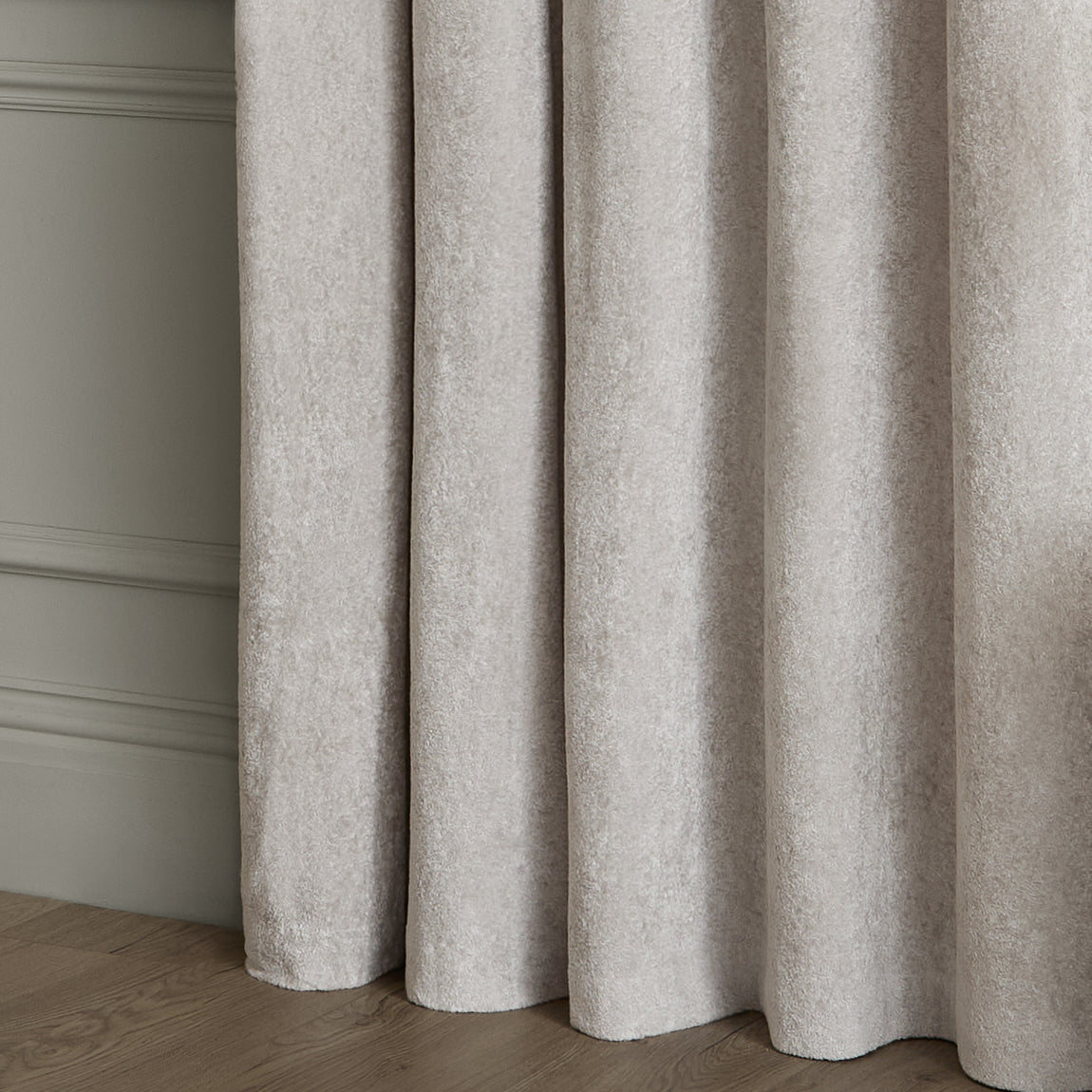 Paoletti Lustre Velvet Ready Made Eyelet Curtains Silver