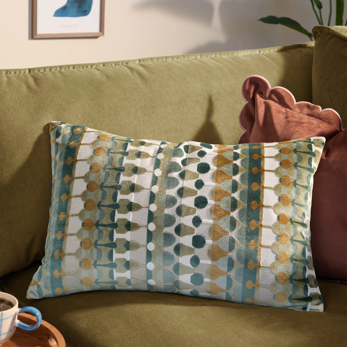 Furn Metro Abstract Velvet Jacquard 40cm x 60cm Filled Boudoir Green