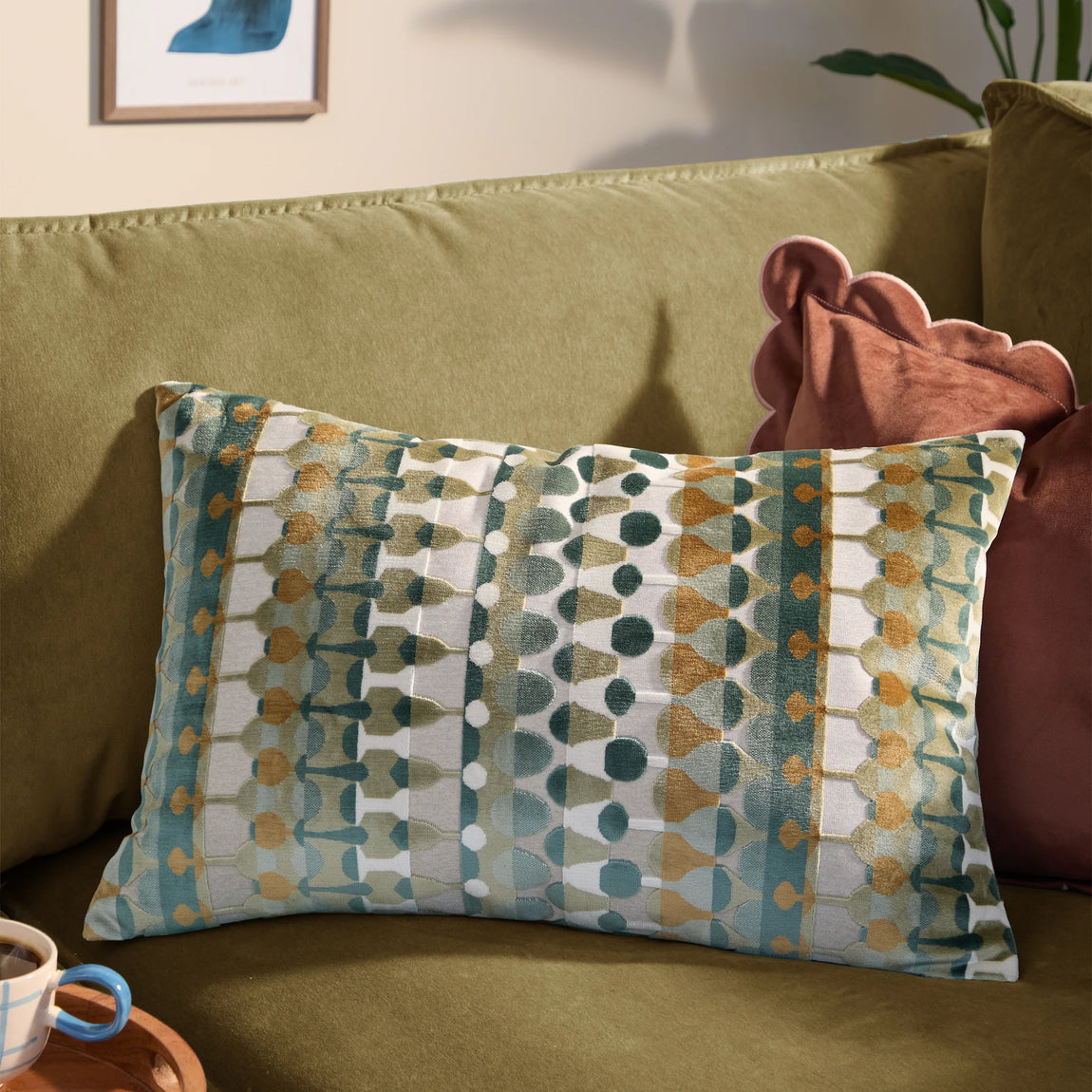 Furn Metro Abstract Velvet Jacquard 40cm x 60cm Filled Boudoir Green