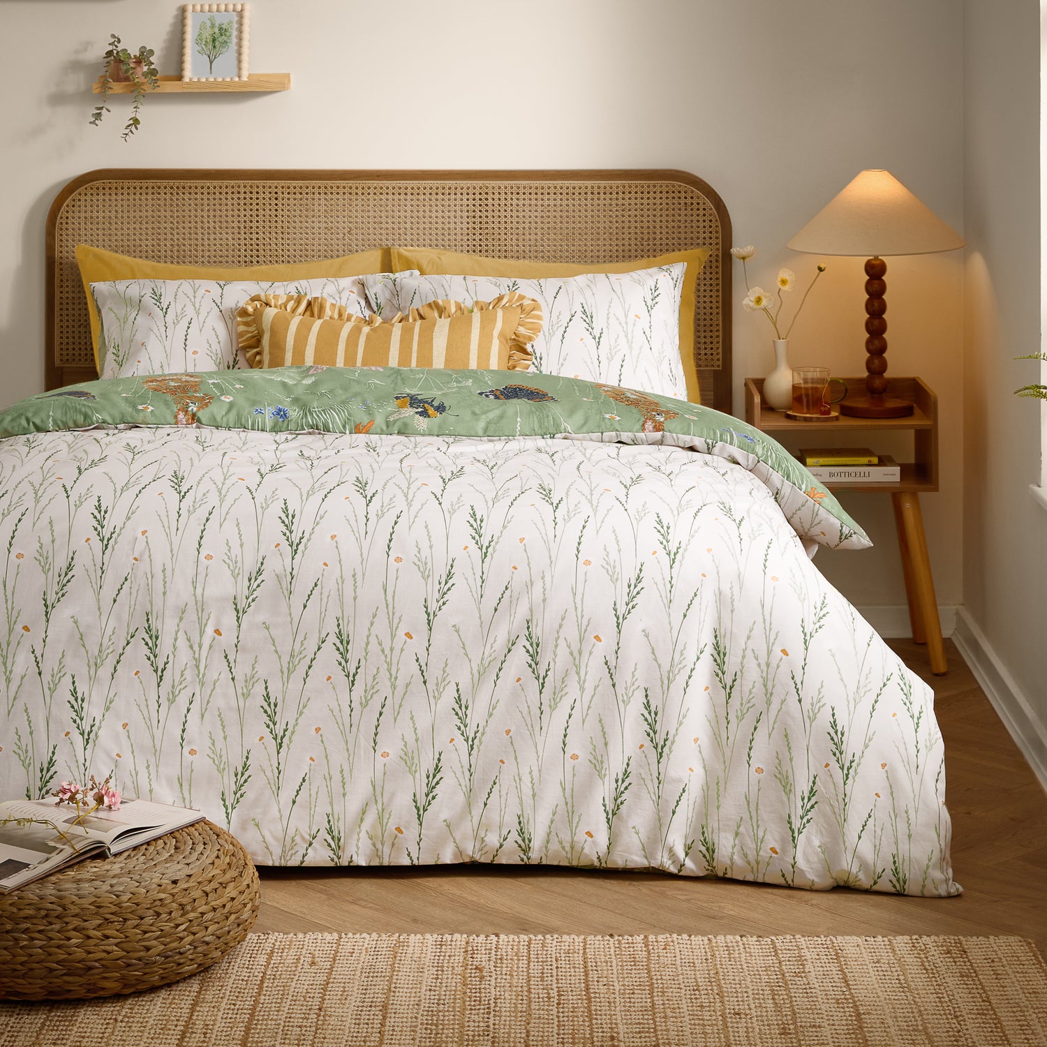 Meadow Flora Printed Duvet Cover Bedding Set Green