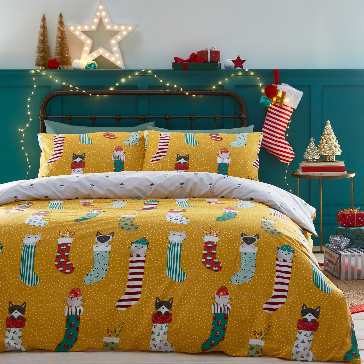 Furn Meowy Christmas Festive Junior Childrens Bedding Ochre