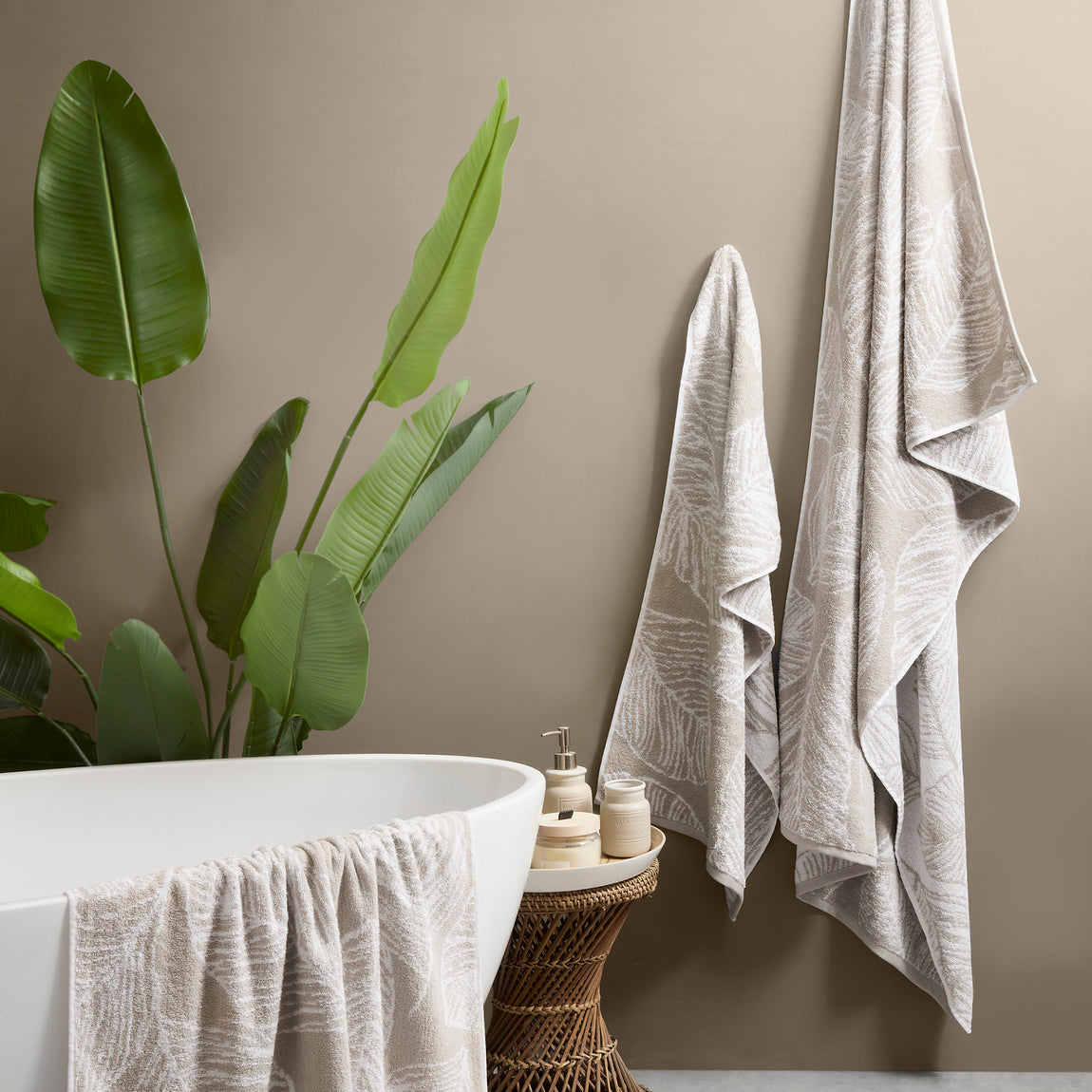 Fusion Matteo Jacquard Towel Natural