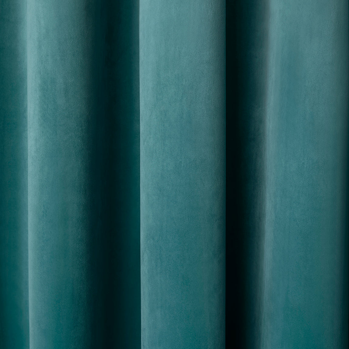 Laurence Llewelyn-Bowen Montrose Velvet Ready Made Eyelet Blackout Curtains Teal