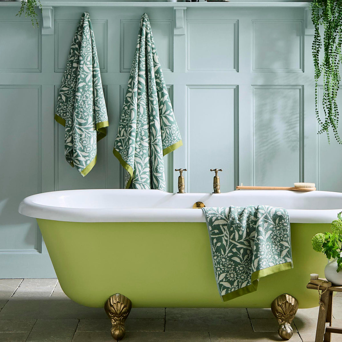 William Morris At Home Michaelmas Daisy Towel Sage