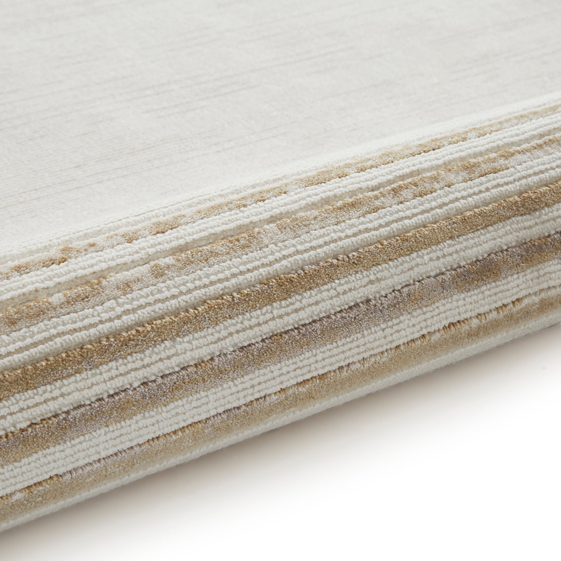 Mirage MR38 Metallic Effect Yarn Rug Cream