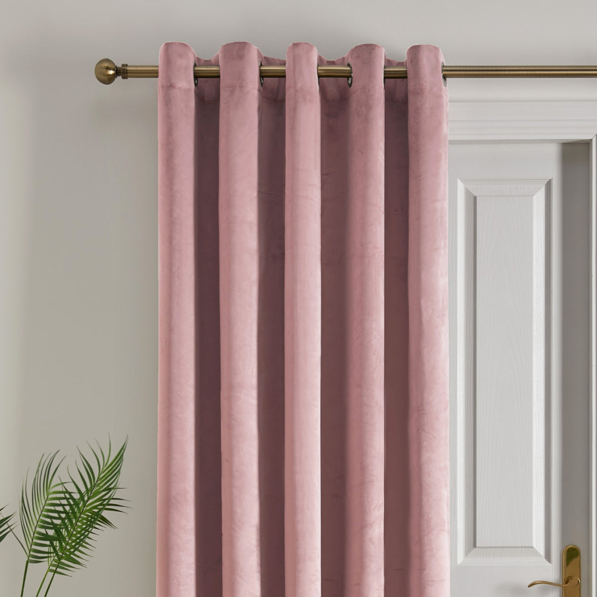 Laurence Llewelyn-Bowen Montrose 66x84 Eyelet Door Curtain Blush