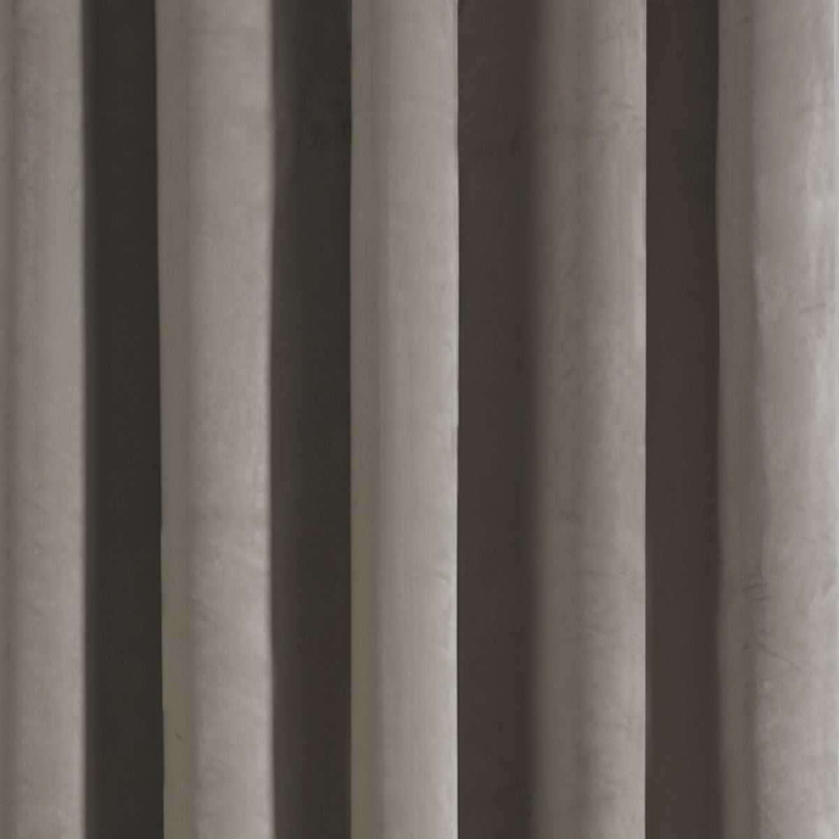 Laurence Llewelyn-Bowen Montrose 66x84 Eyelet Door Curtain Linen