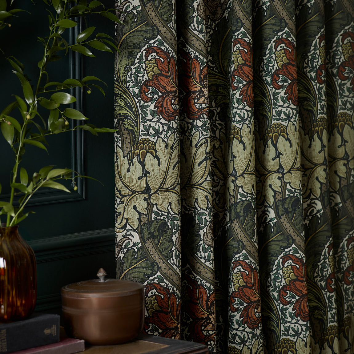 HOUSE Llewelyn-Bowen Morris Major Printed Made To Measure Roman Blind Emberleaf