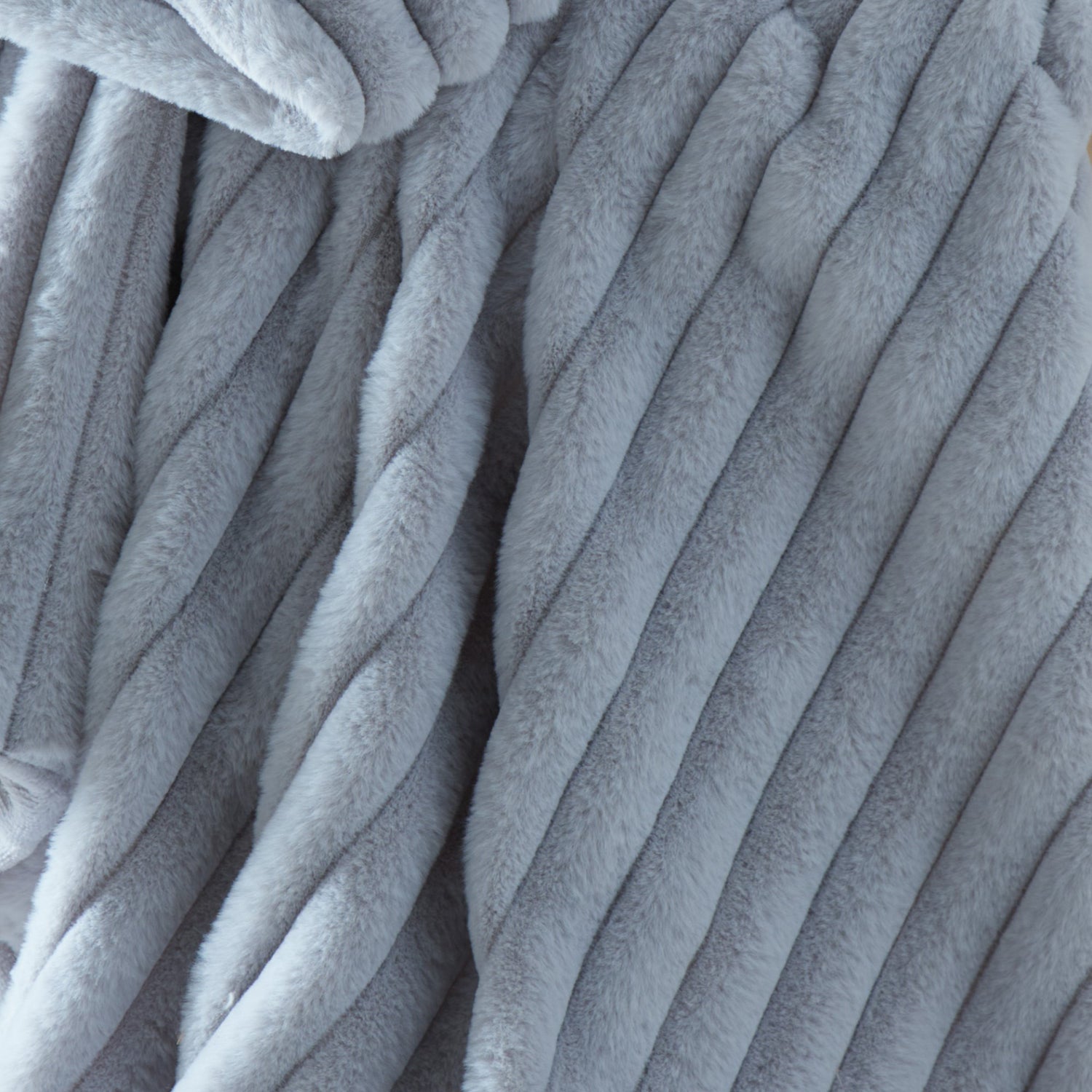 Appletree Morritz 130cm x 180cm Throw Grey