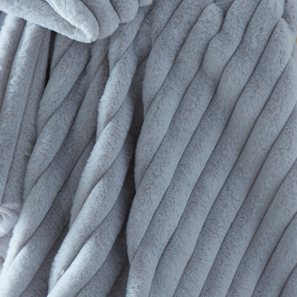 Appletree Morritz 130cm x 180cm Throw Grey