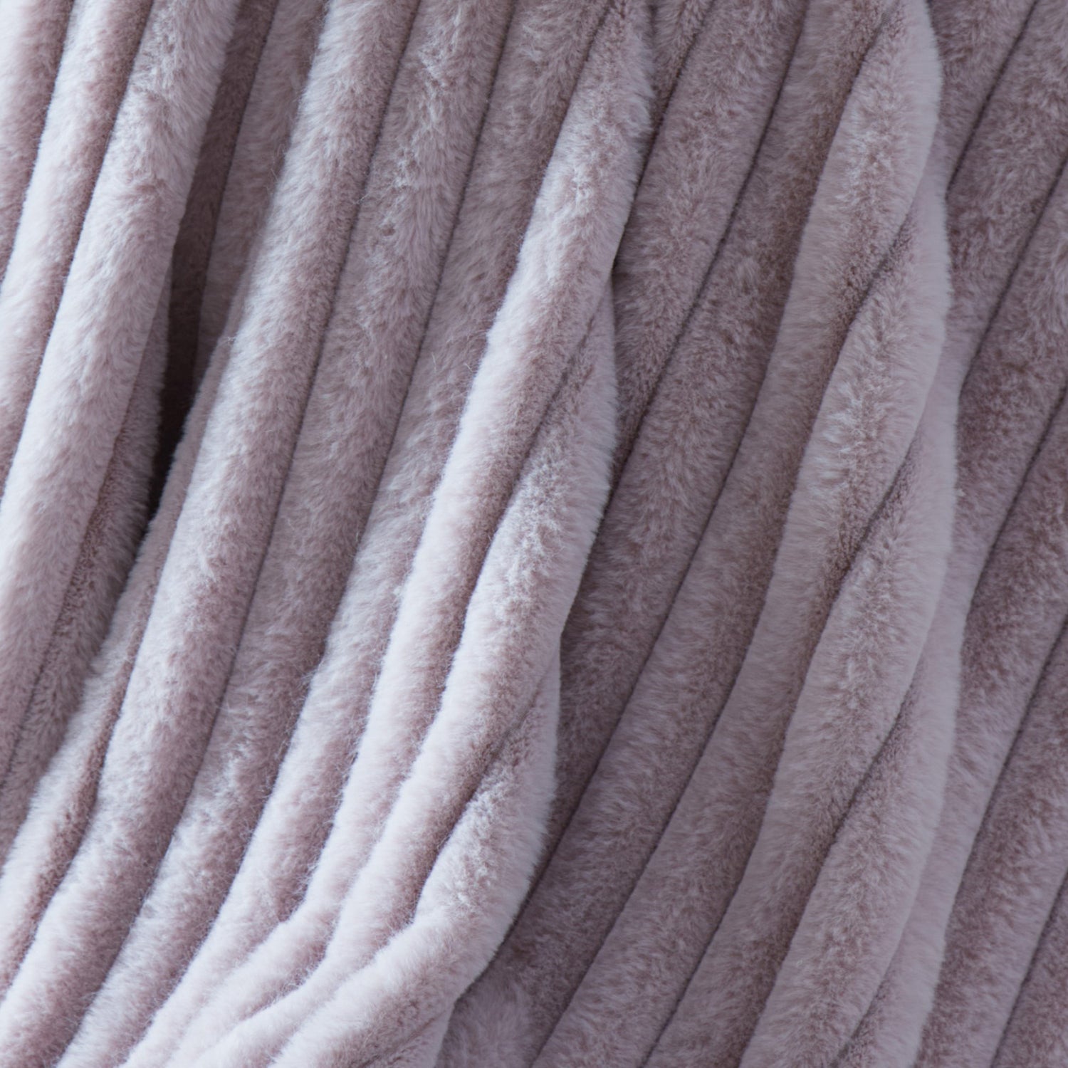 Appletree Morritz 130cm x 180cm Throw Mauve