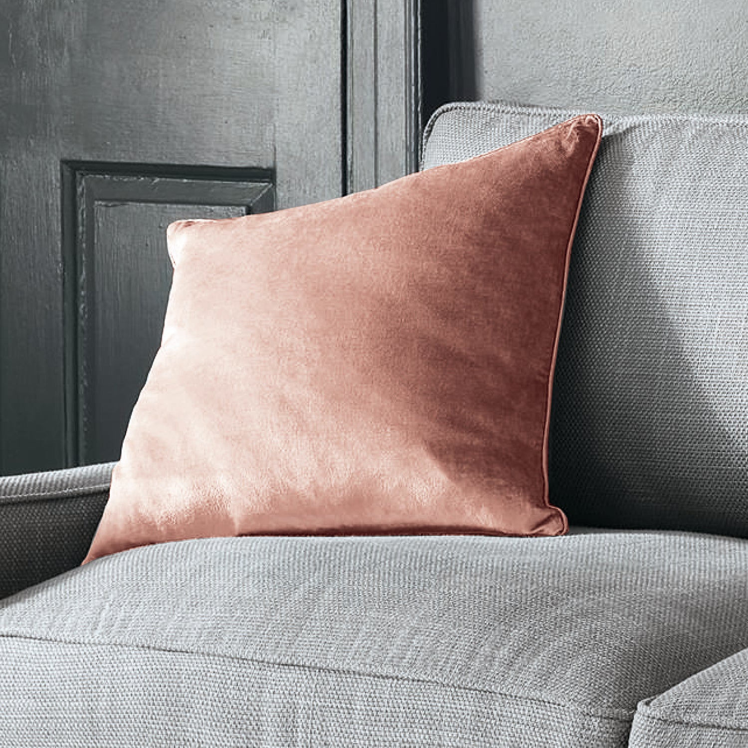Laura Ashley Nigella 50cm x 50cm Filled Cushion Old Rose