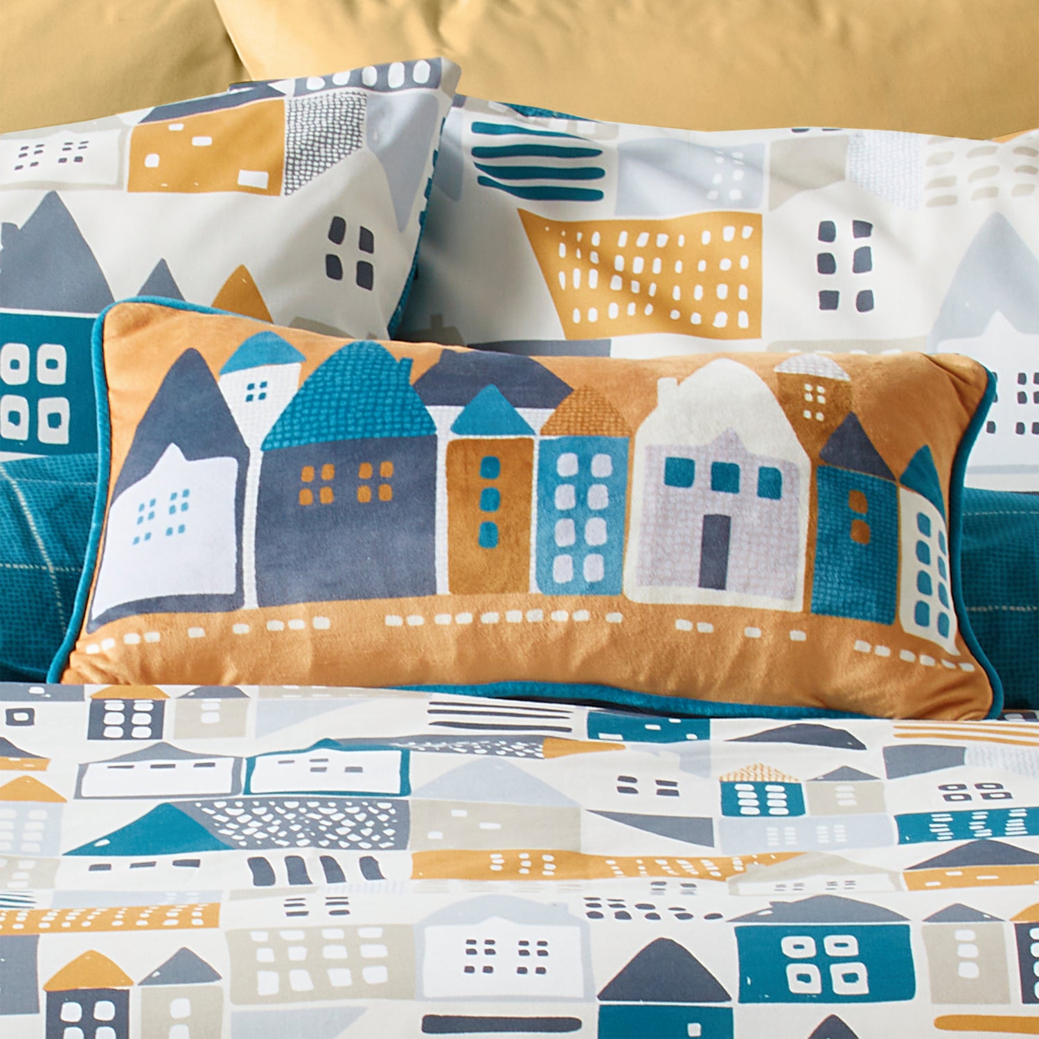 Fusion Nordica Filled Cushion 30cm x 50cm Ochre