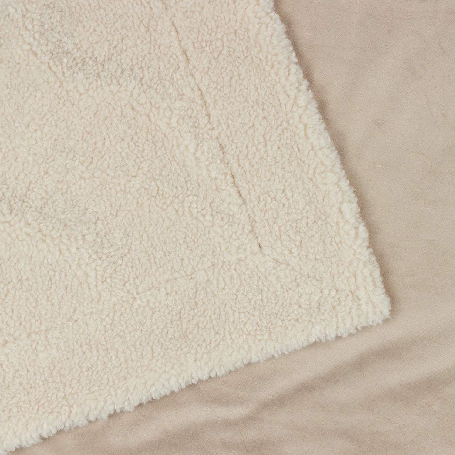 Olann Shearling Fleece 130cm x 180cm Throw Natural