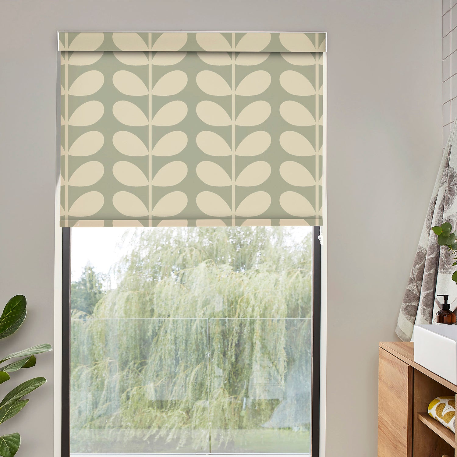 Orla Kiely Jumbo Solid Stem Translucent Made to Measure Roller Blind Pebble
