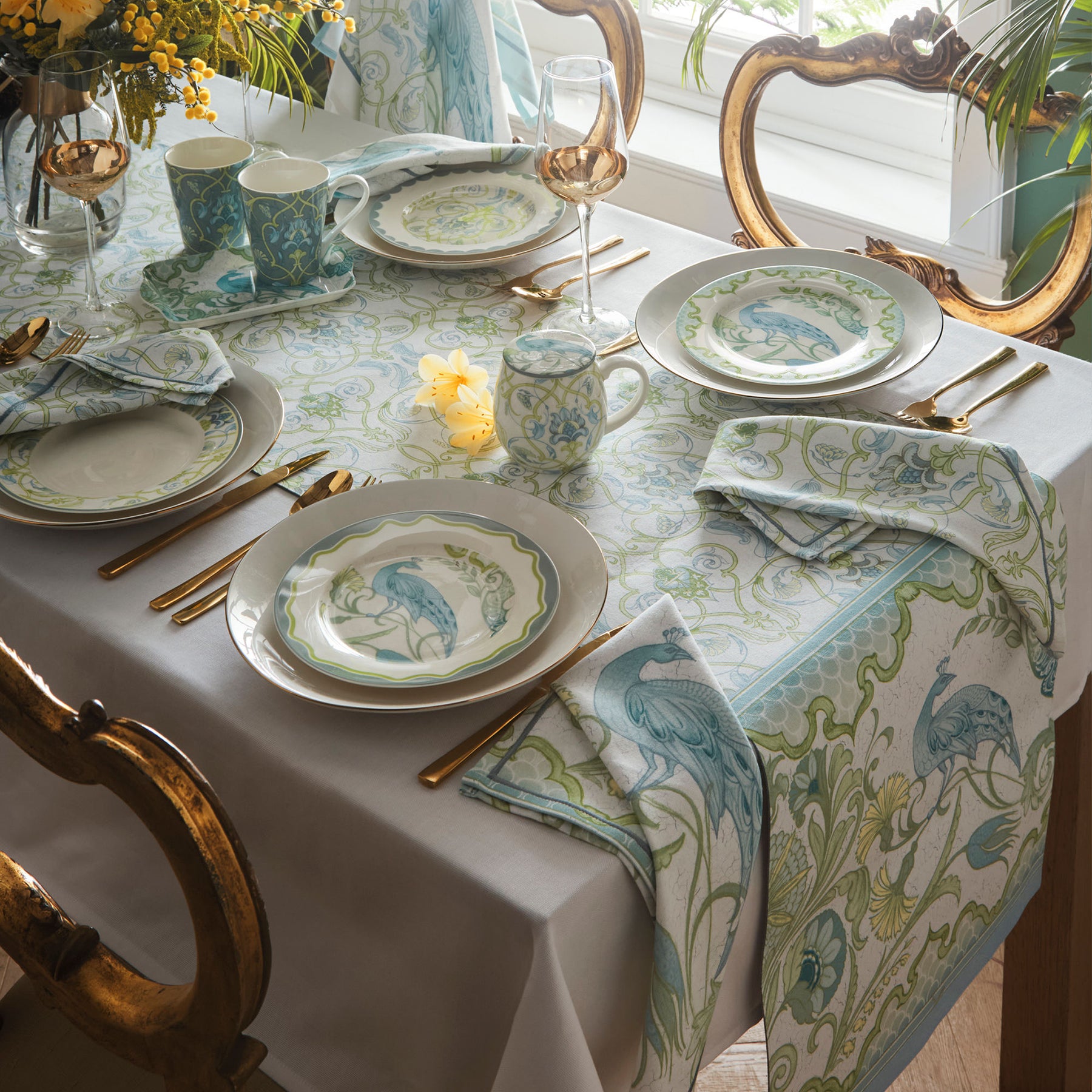 Laurence Llewelyn-Bowen Palm Court 230cmx40cm Runner Green