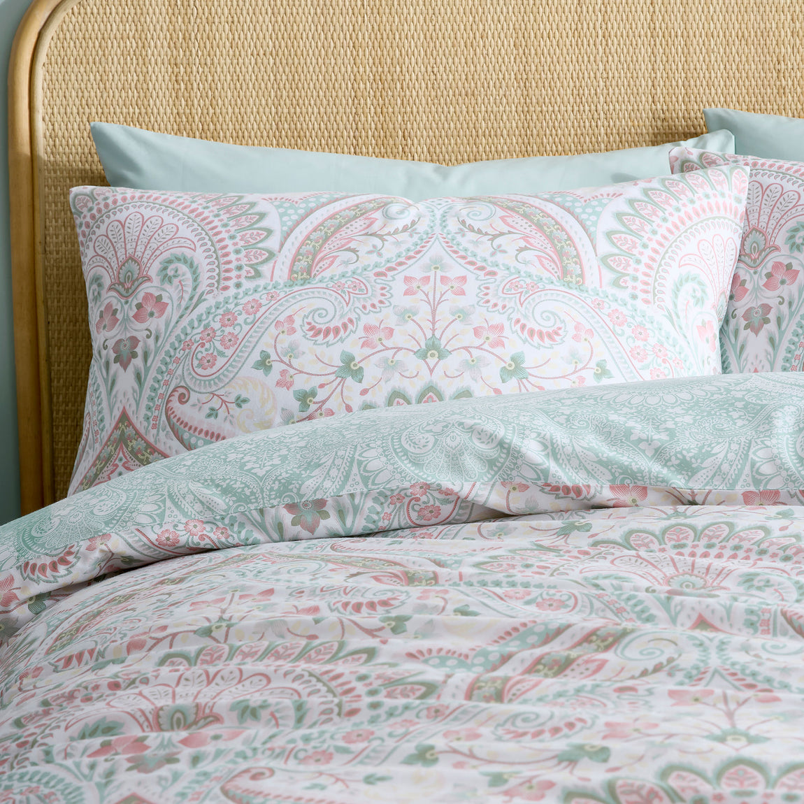 Dreams & Drapes Palais Duvet Cover Bedding Set Green