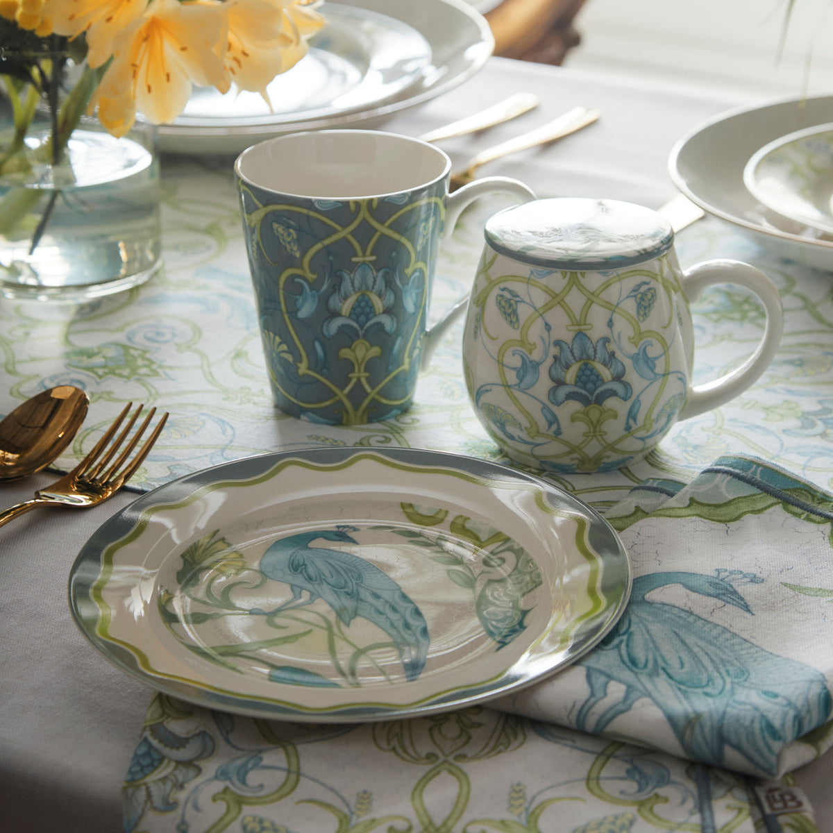 Laurence Llewelyn-Bowen Palm Court Porcelain Mug and Tray Set Multi