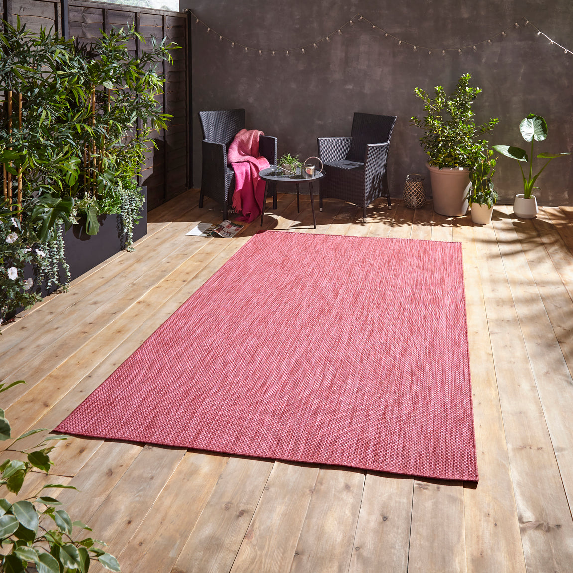 POP Outdoors Rug Red