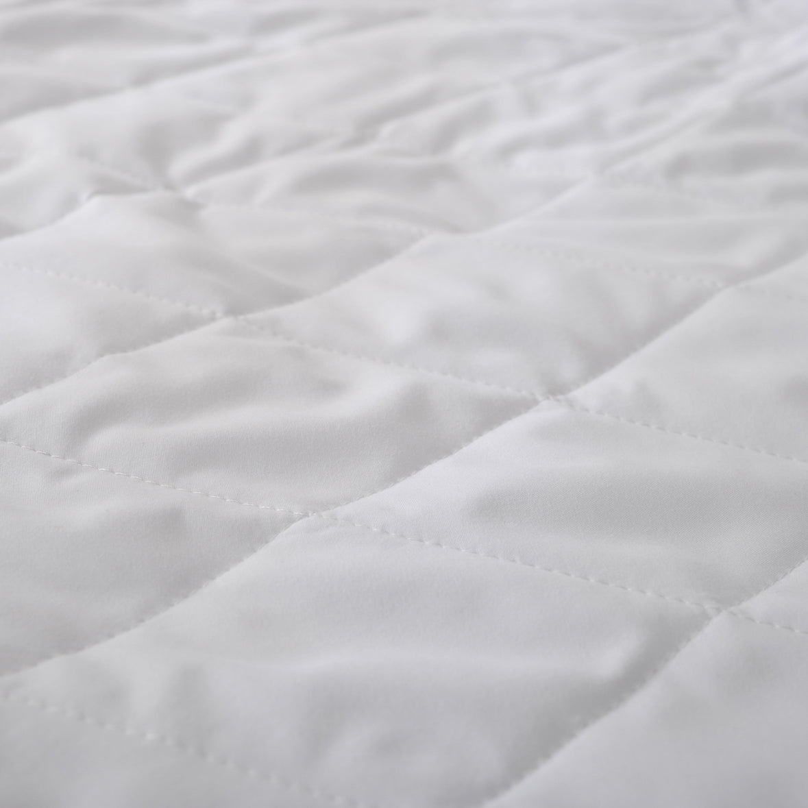 White Quick Dry Quilted Mattress Protector Terrys