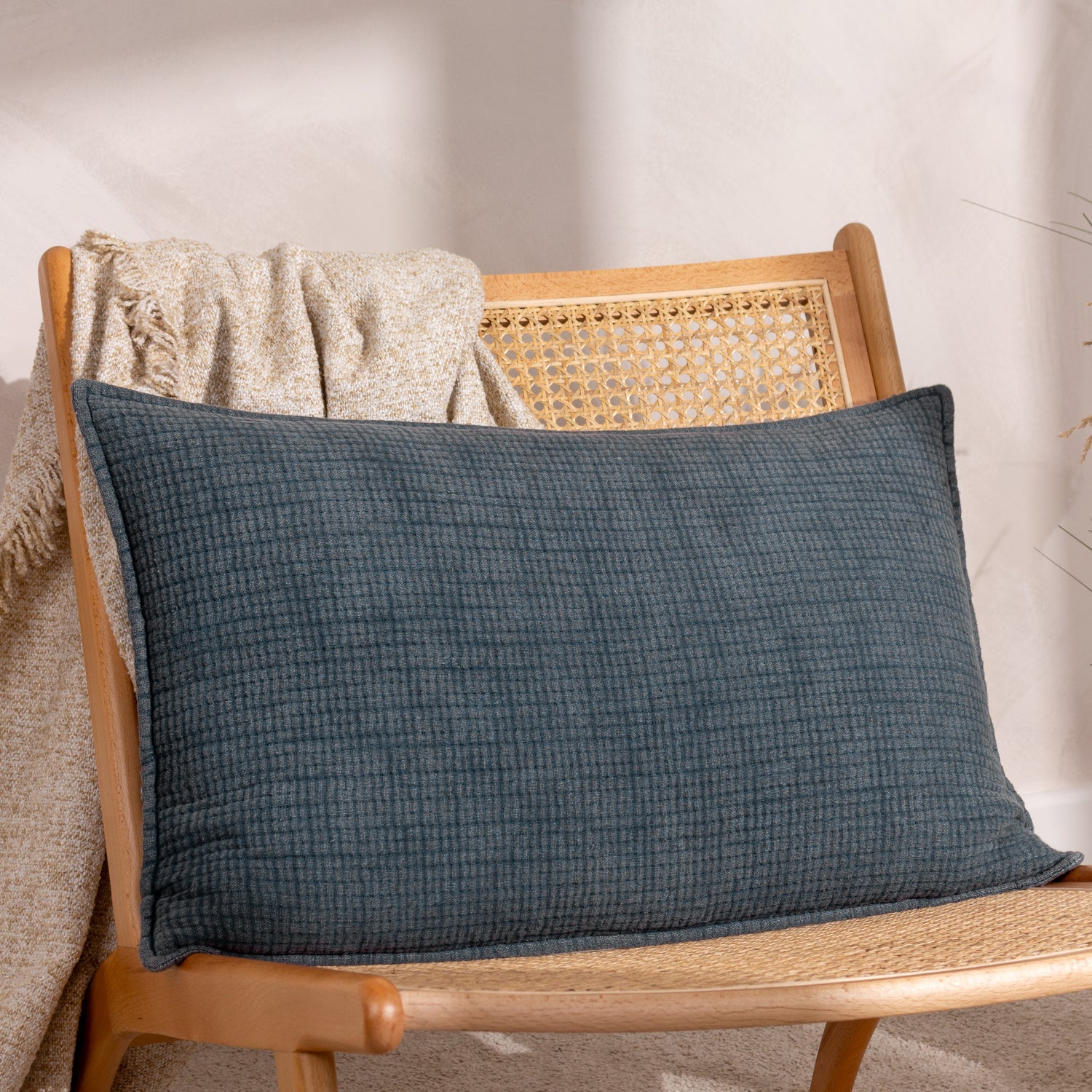 Yard Ribble Acid Wash Cotton 40cm x 60cm Filled Boudoir Ink