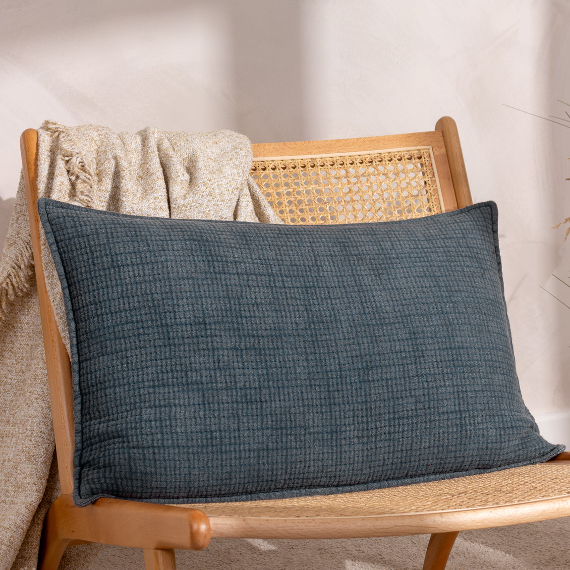 Yard Ribble Acid Wash Cotton 40cm x 60cm Filled Boudoir Ink