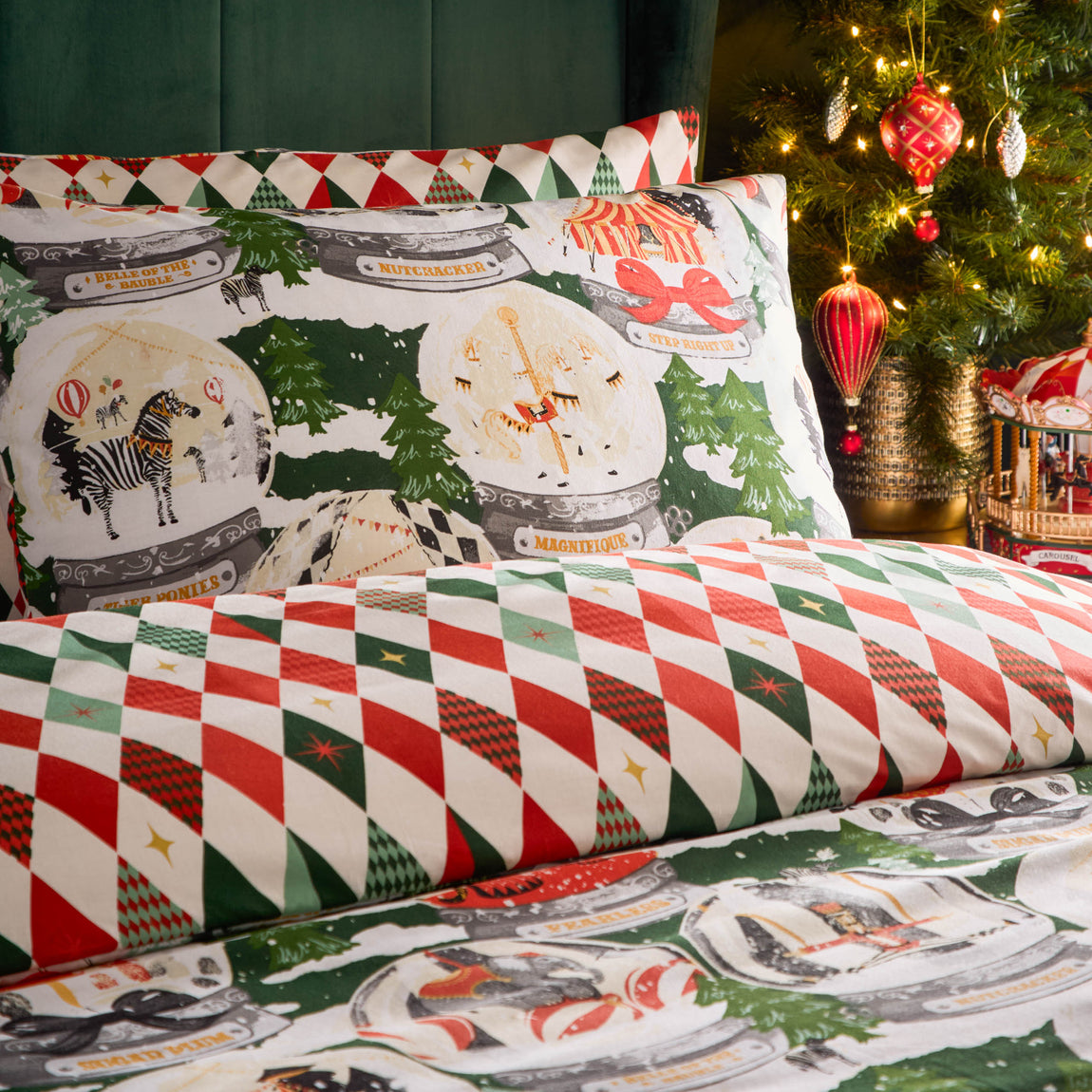 Showtime Festive Duvet Cover Bedding Set Pine