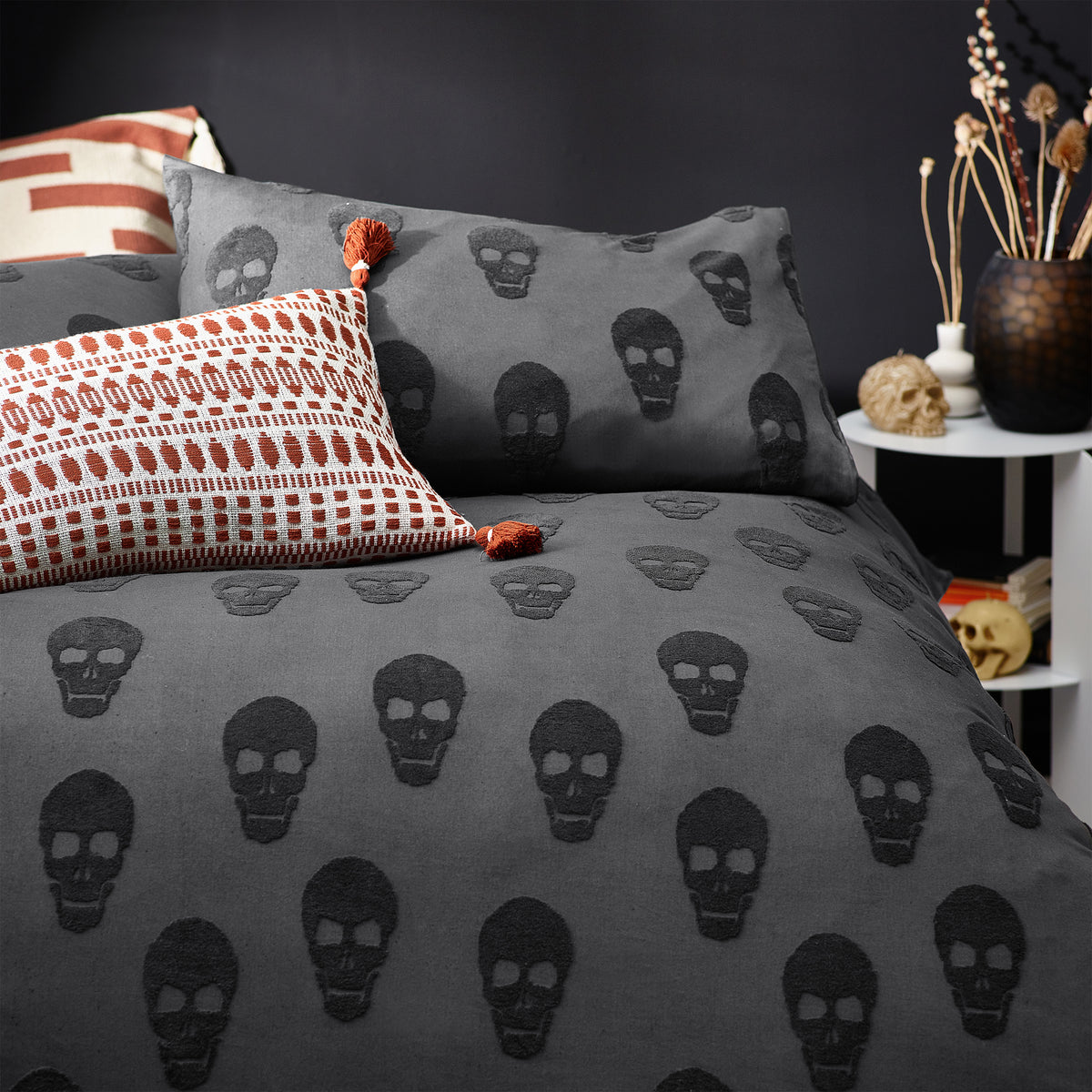 Furn Skulls Tufted 100% Cotton Duvet Cover Bedding Set Charcoal