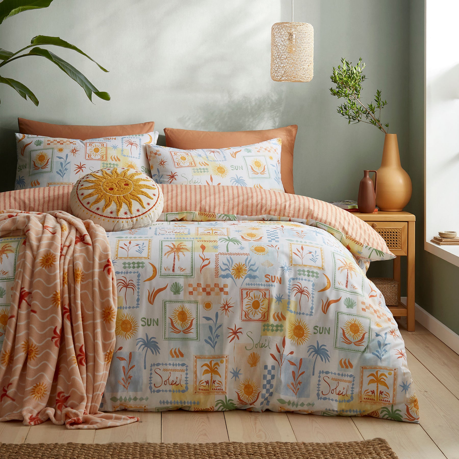 Fusion Soleil Super Soft Fleece Texture 120cm x 150cm Throw Coral Camel