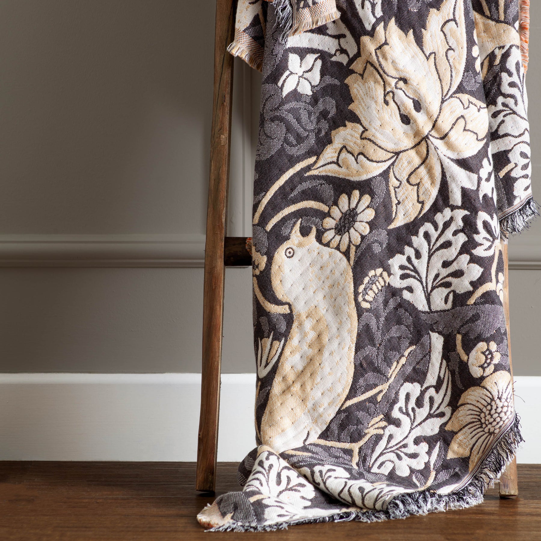 Morris & Co. Strawberry Thief Jacquard 130cm x 170cm Throw Biscuit