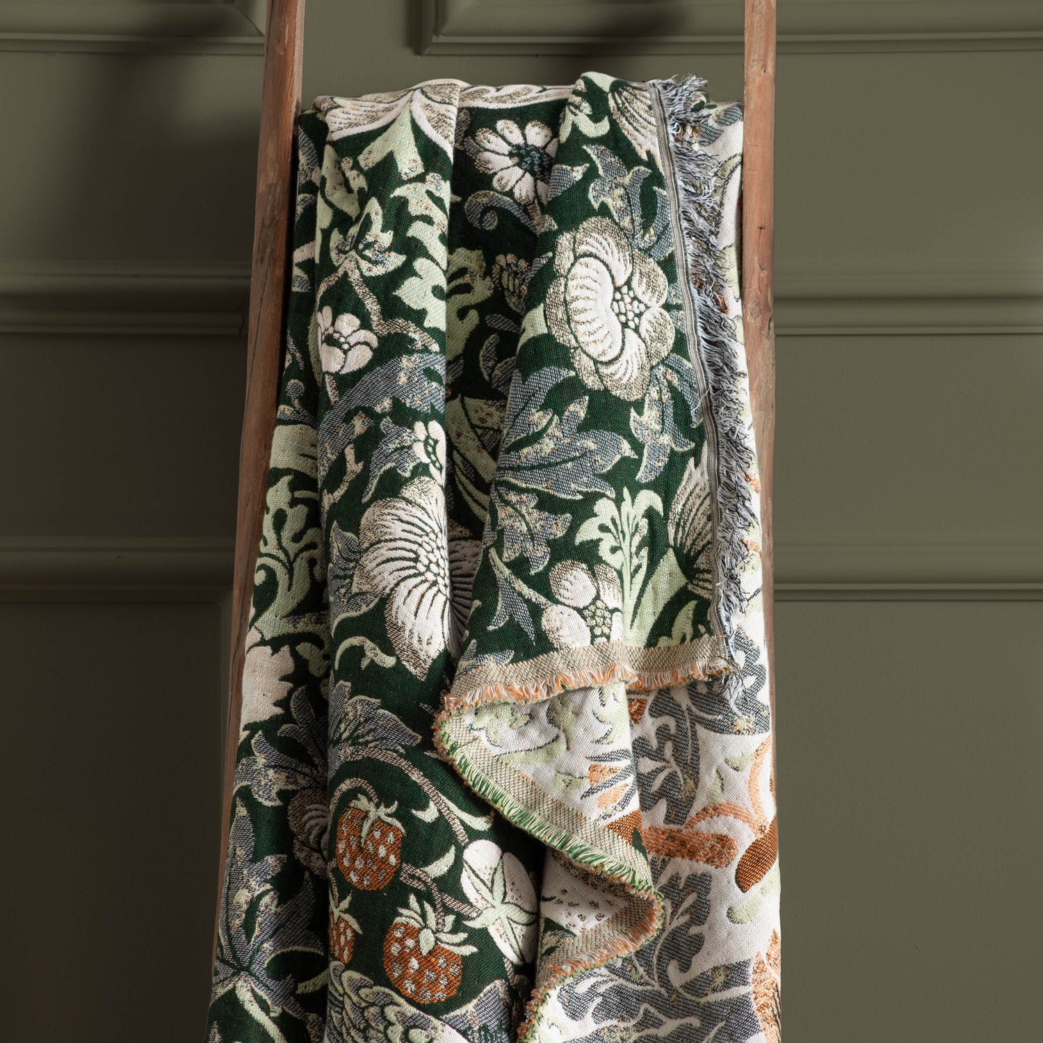 Morris & Co. Strawberry Thief Jacquard 130cm x 170cm Throw Green