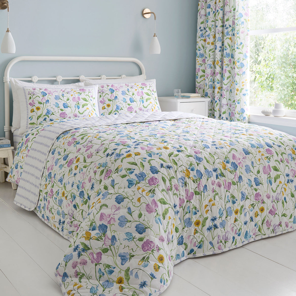 Dreams & Drapes Sweetpea Floral Quilted 200cm x 200cm Bedspread Set Lilac