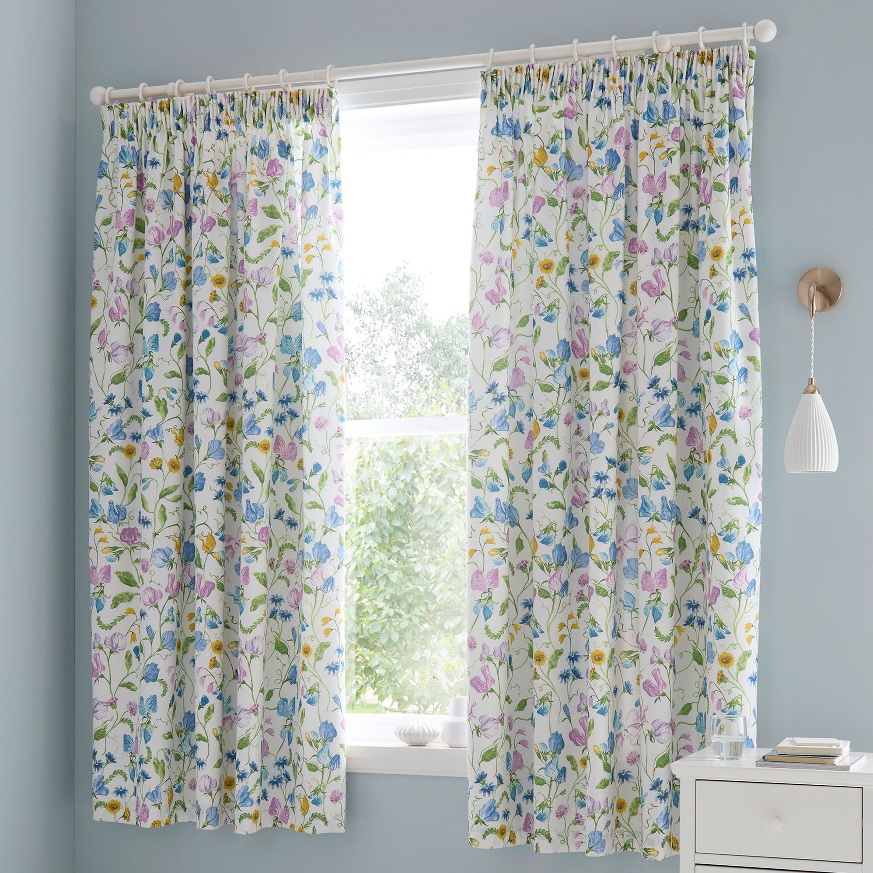Dreams & Drapes Sweetpea Floral Ready Made Pencil Pleat Curtains 66 x 72 Lilac