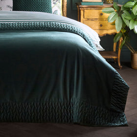 Laurence Llewelyn-Bowen Siena Velvet 150cmx220cm Bedspread Set Bottle Green