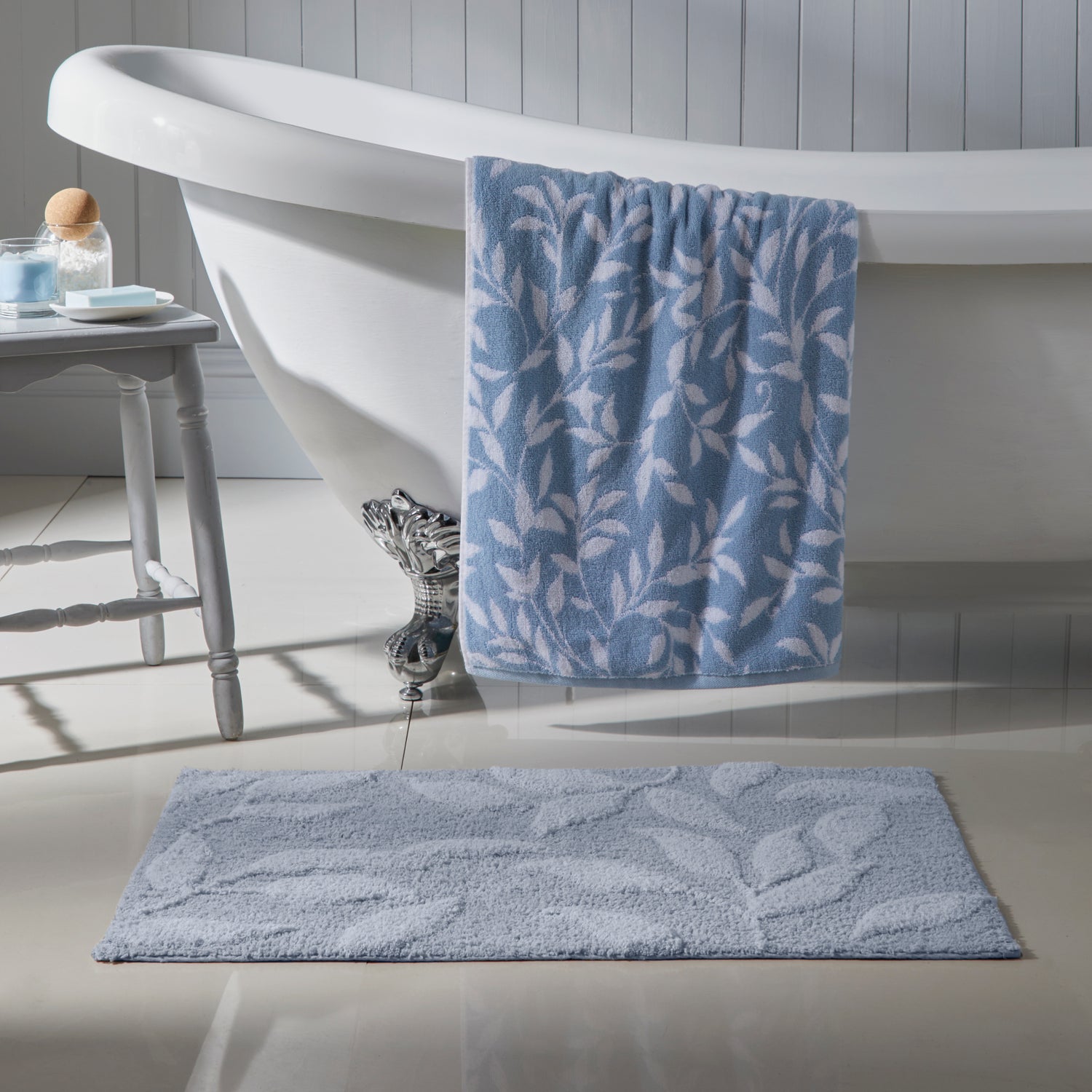 Dreams & Drapes Sandringham Bath Mat Blue