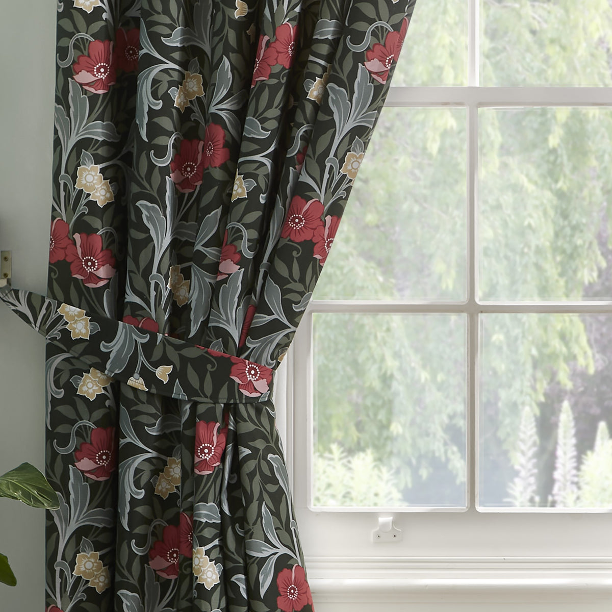 Dreams & Drapes Sandringham Ready Made Pencil Pleat Curtains Green