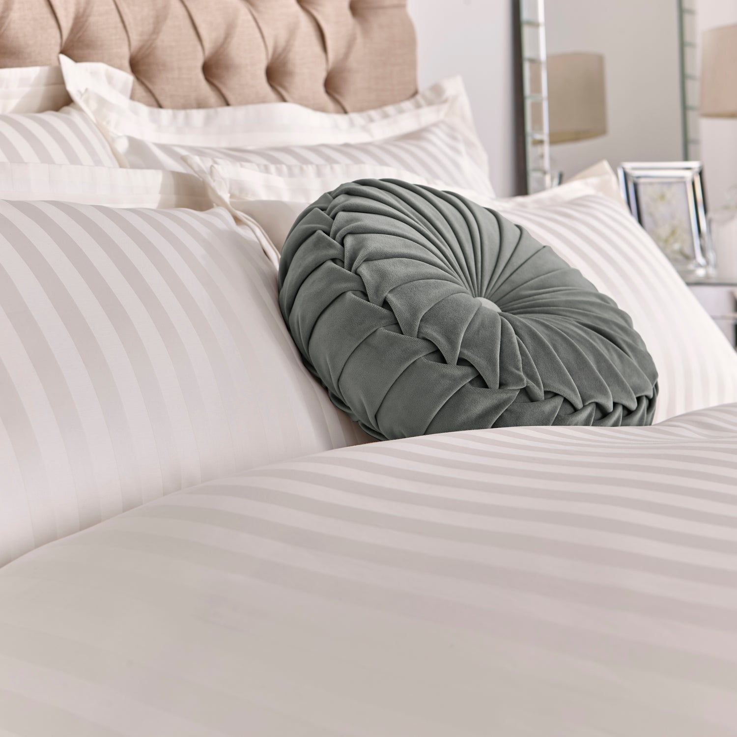 Laura Ashley Shalford Duvet Cover Bedding Set Cream