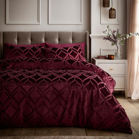Soiree Belfort Duvet Cover Bedding Set Berry