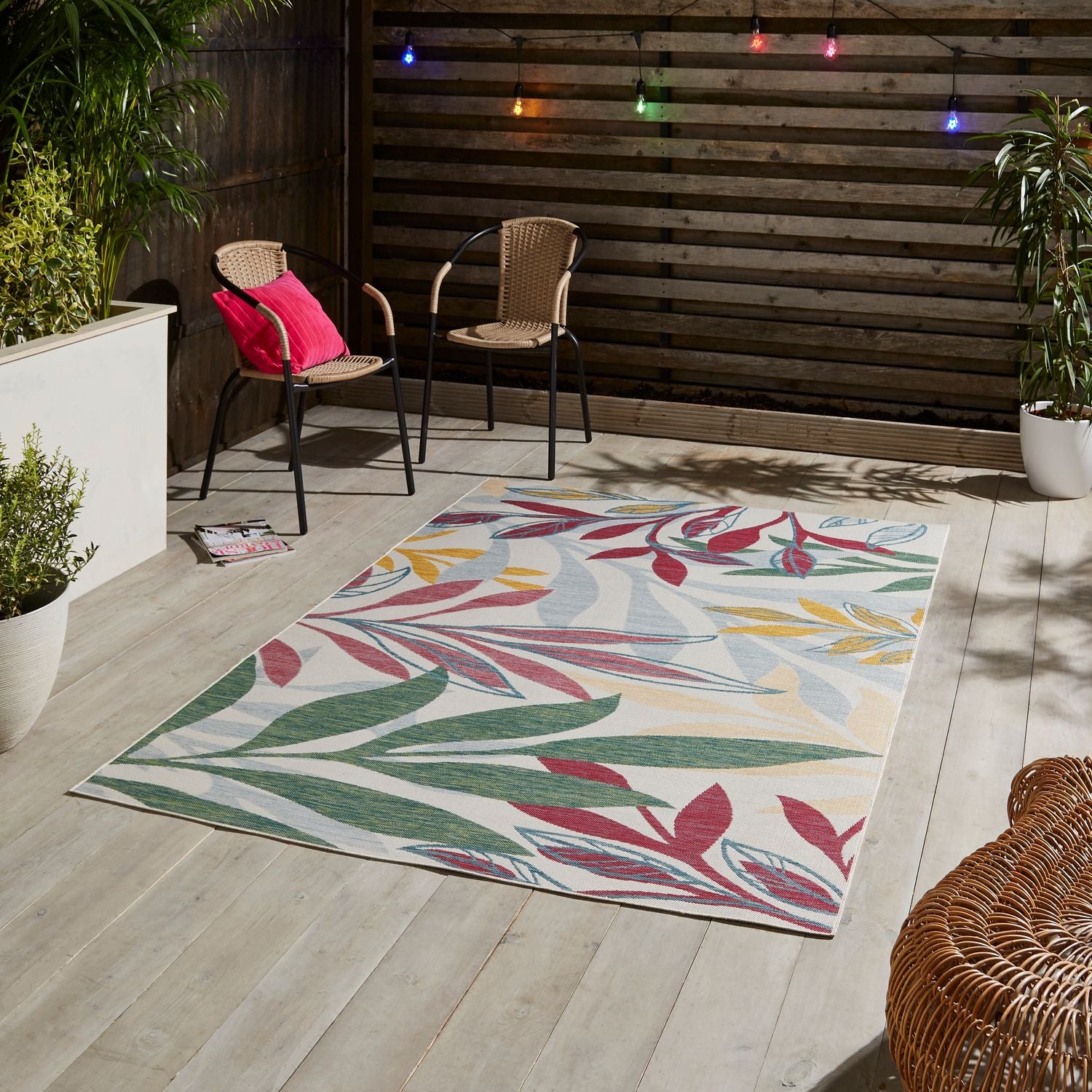 Spectrum E9338 Outdoor Rug Multi | Terrys