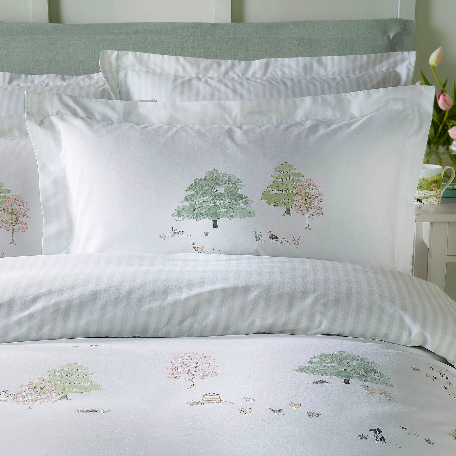 Sophie Allport Spring Cottage Pair of Oxford Pillowcases Green
