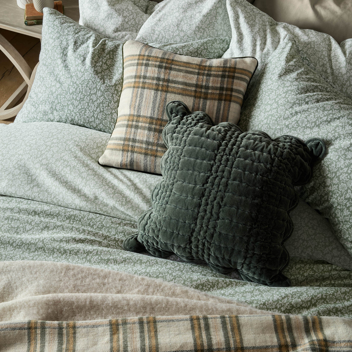 Laura Ashley Sweet Alyssum Duvet Cover Bedding Set Sage