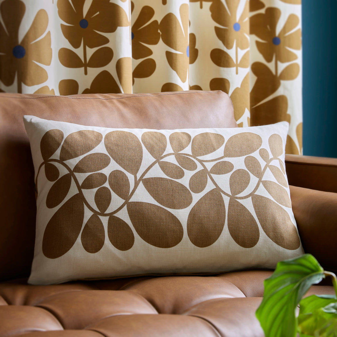 Orla Kiely Sycamore Stripe 40cmx60cm Filled Cushion Coffee