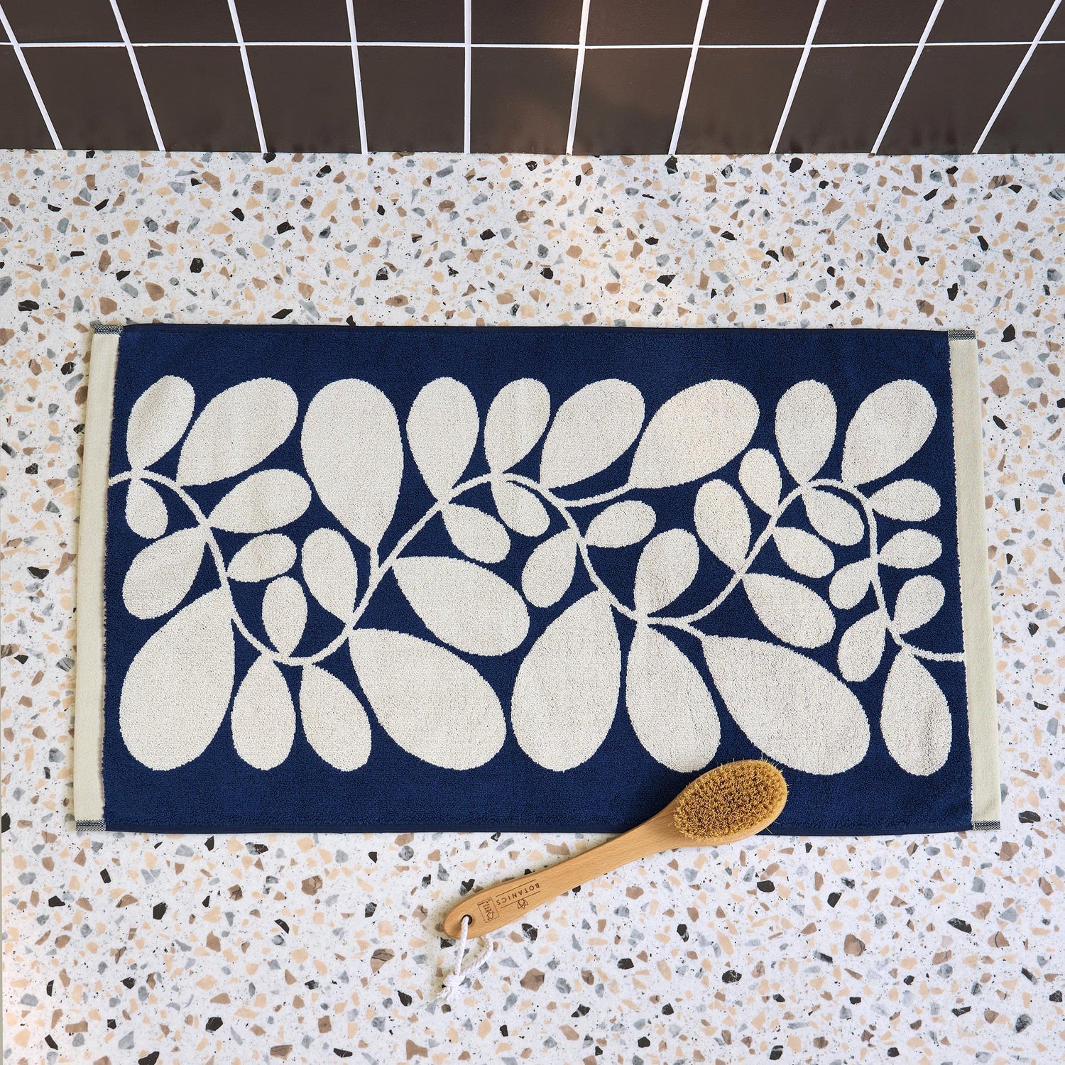 Orla Kiely Sycamore Stripe Towel Dusk Blue