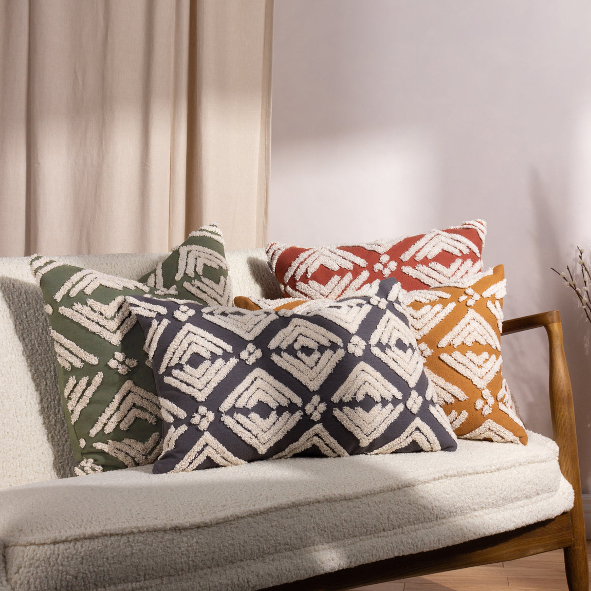 Yard Taya Tufted Filled Cushion 40cm x 60cm Grey