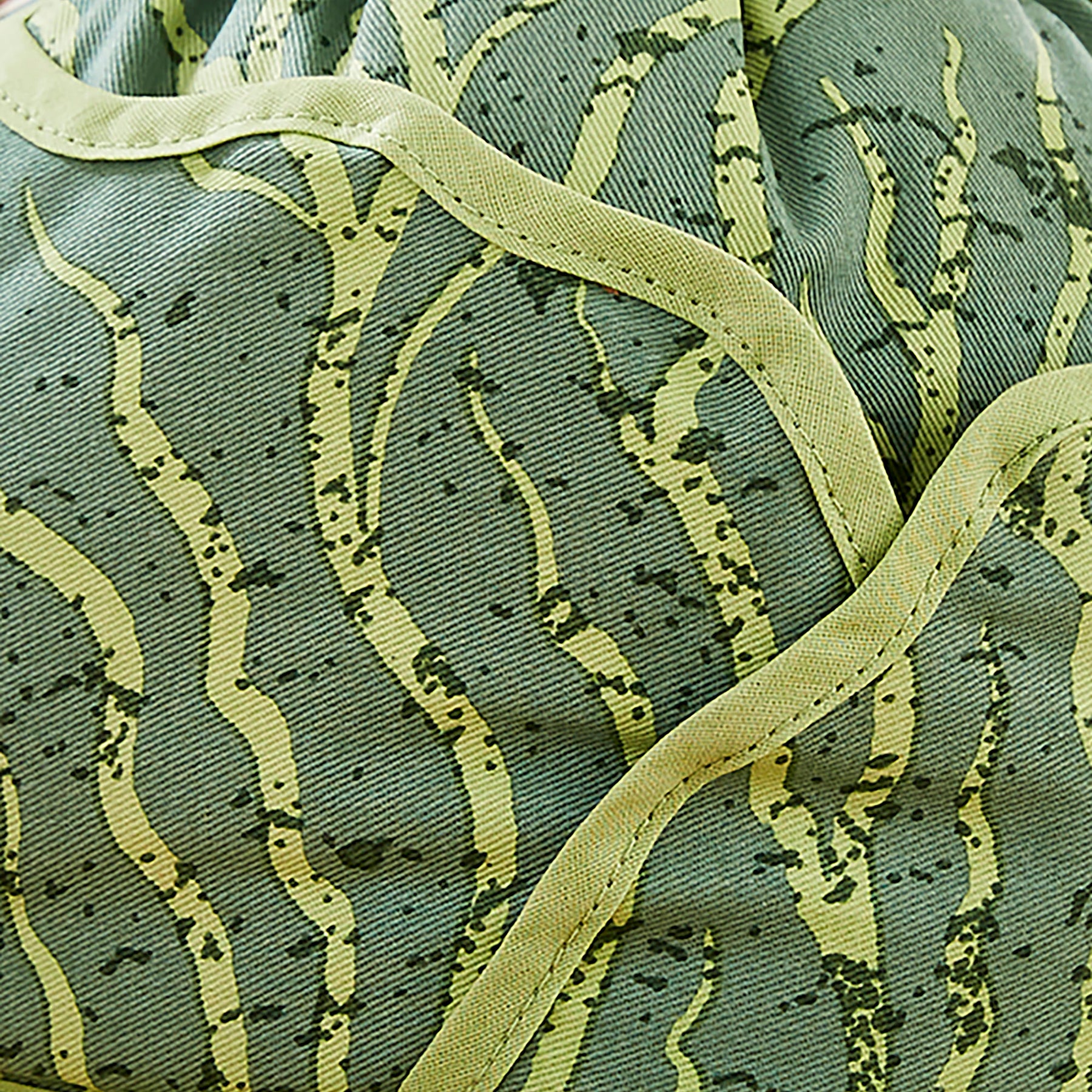 Ulster Weavers Time to Grow Thermal Muff Tea Cosy Green