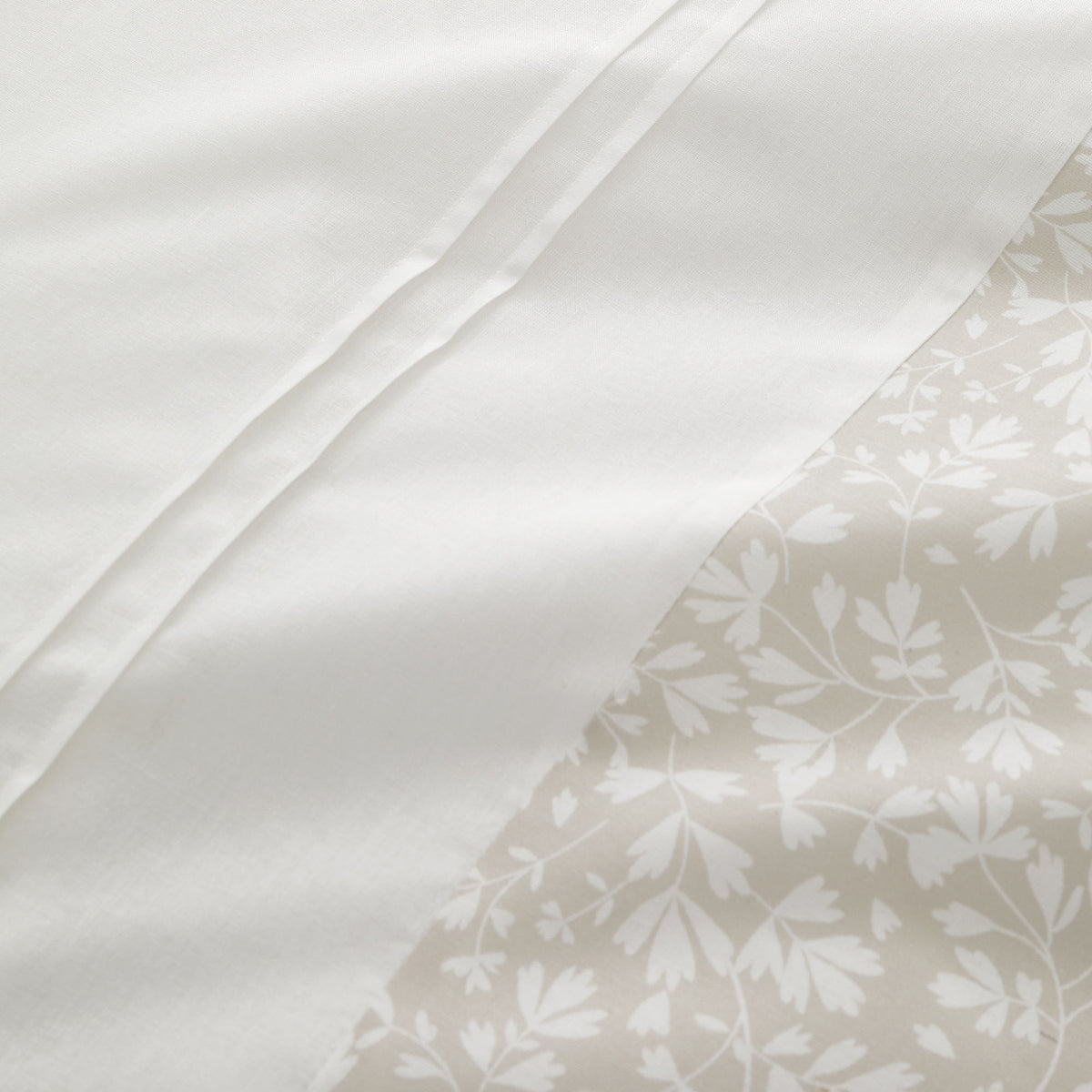 Dreams & Drapes Tess Floral Duvet Cover Bedding Set Natural