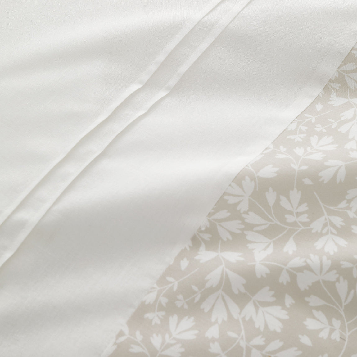 Dreams & Drapes Tess Floral Duvet Cover Bedding Set Natural