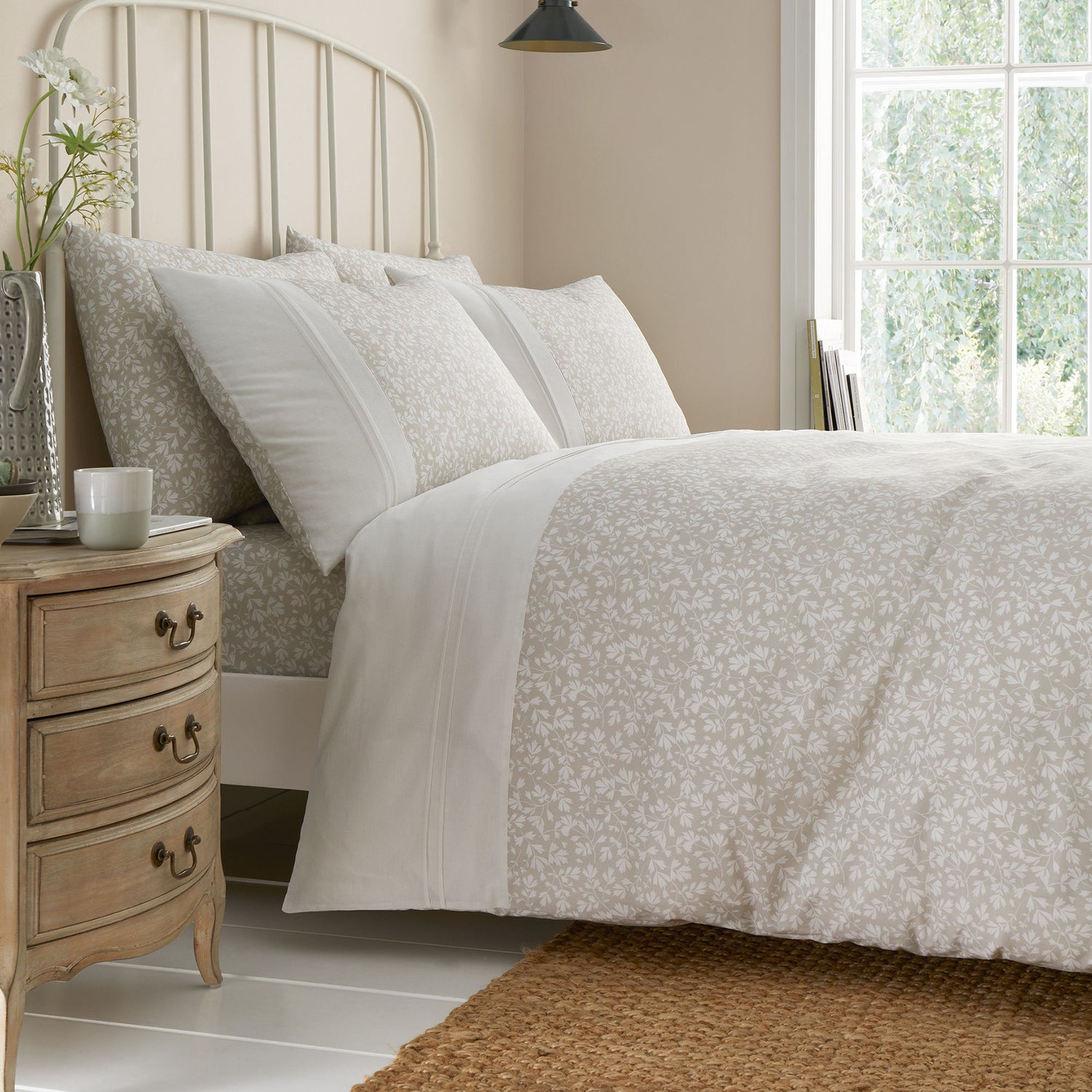 Dreams & Drapes Tess Floral Bed Linen Fitted Sheet Natural