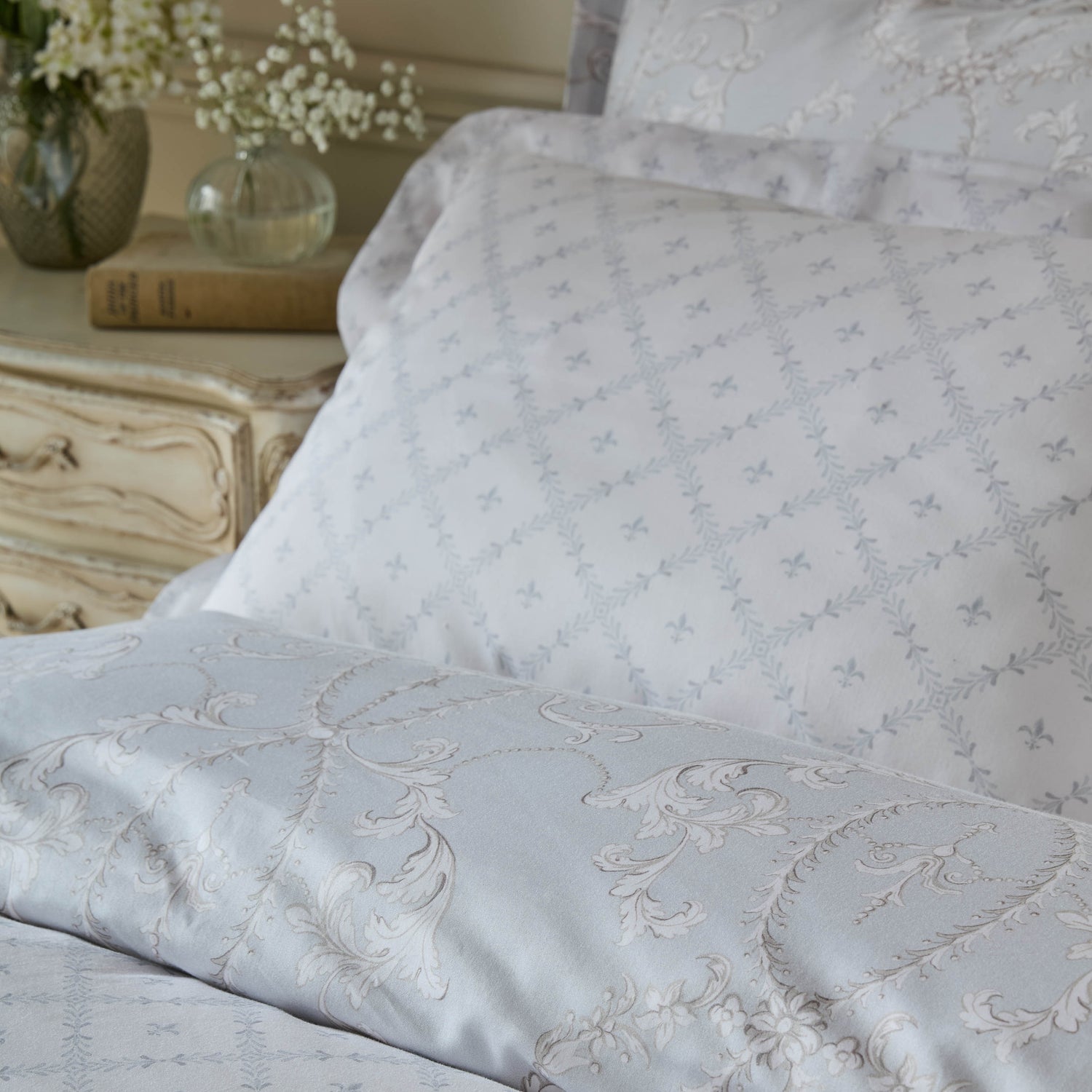 Historic Royal Palaces Tijou Pillowcase Oxford Porcelain Blue