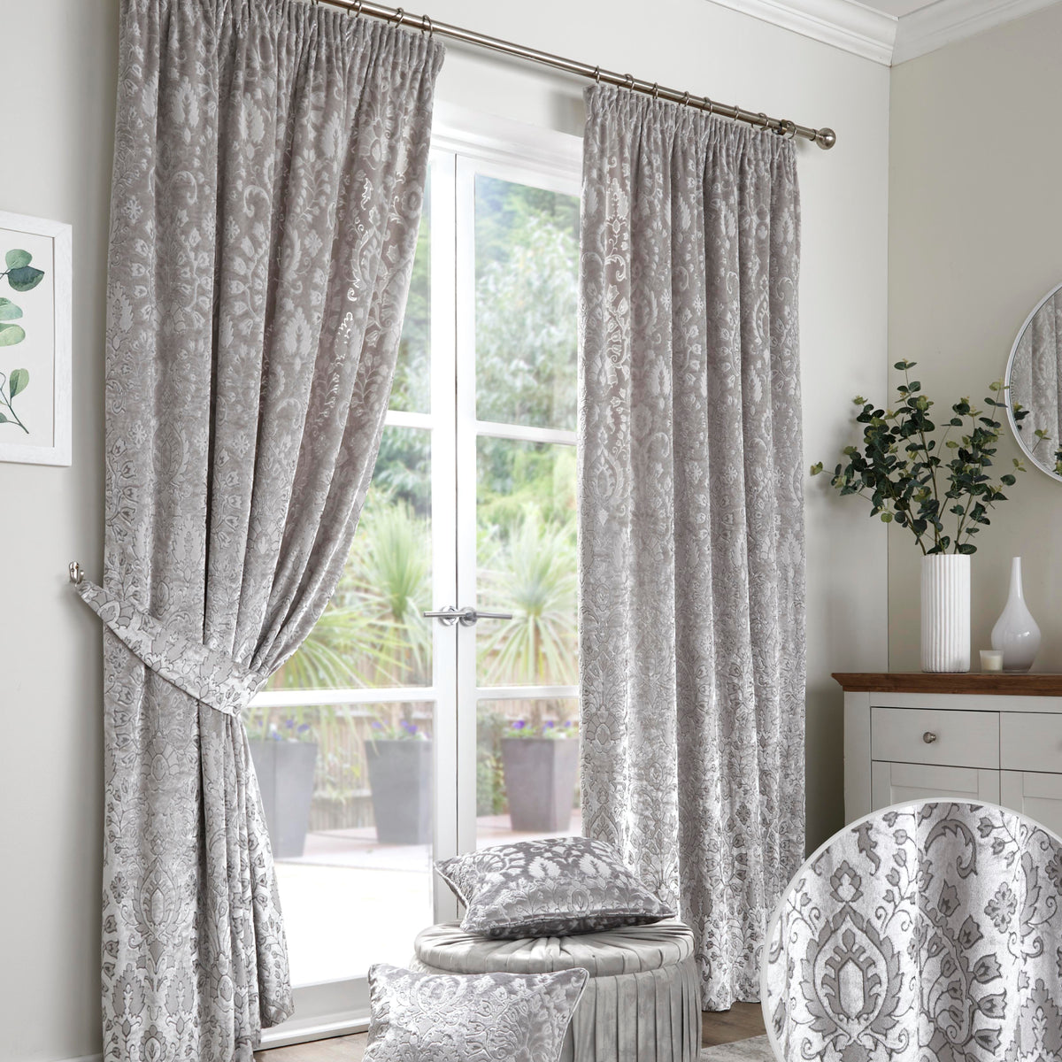 Trinity Tieback Silver